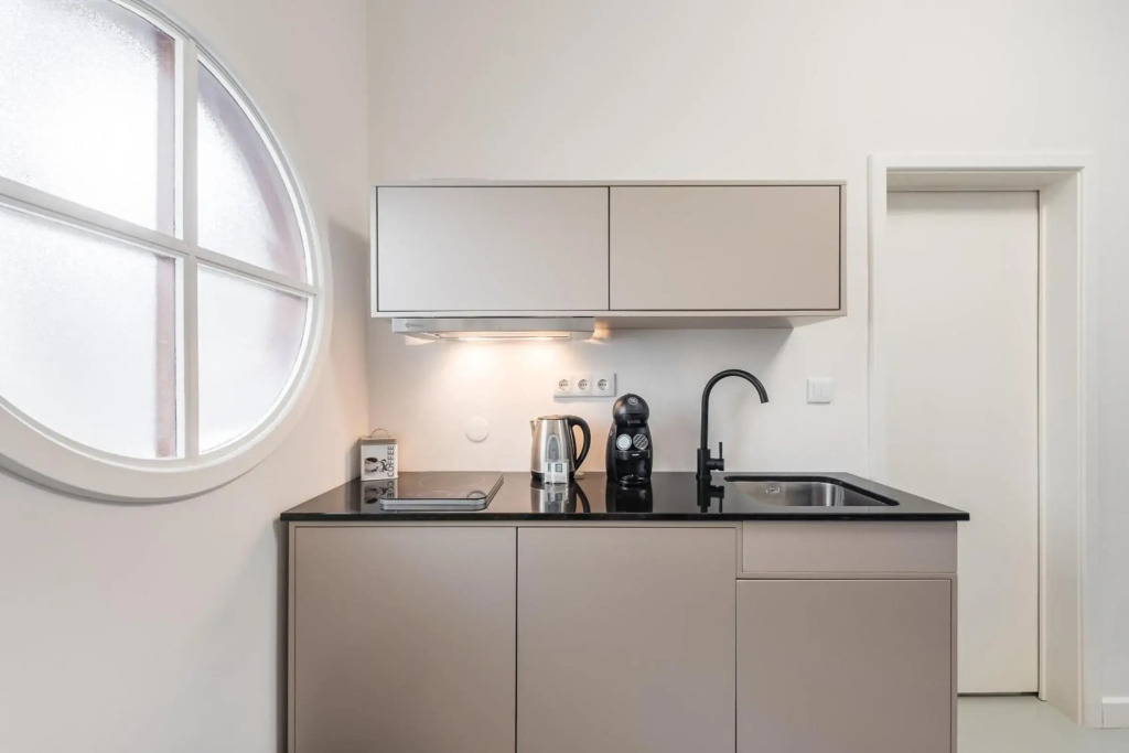 GuestReady - Subzero Design