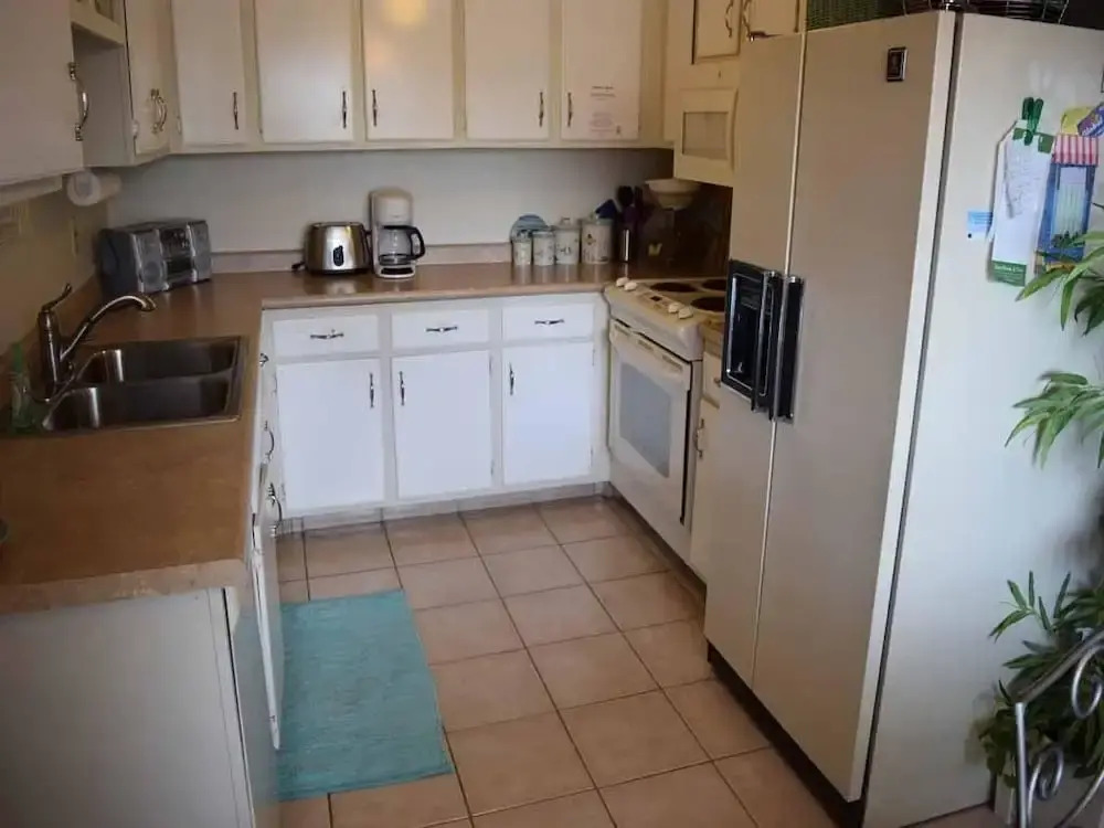 Palm Cay 4