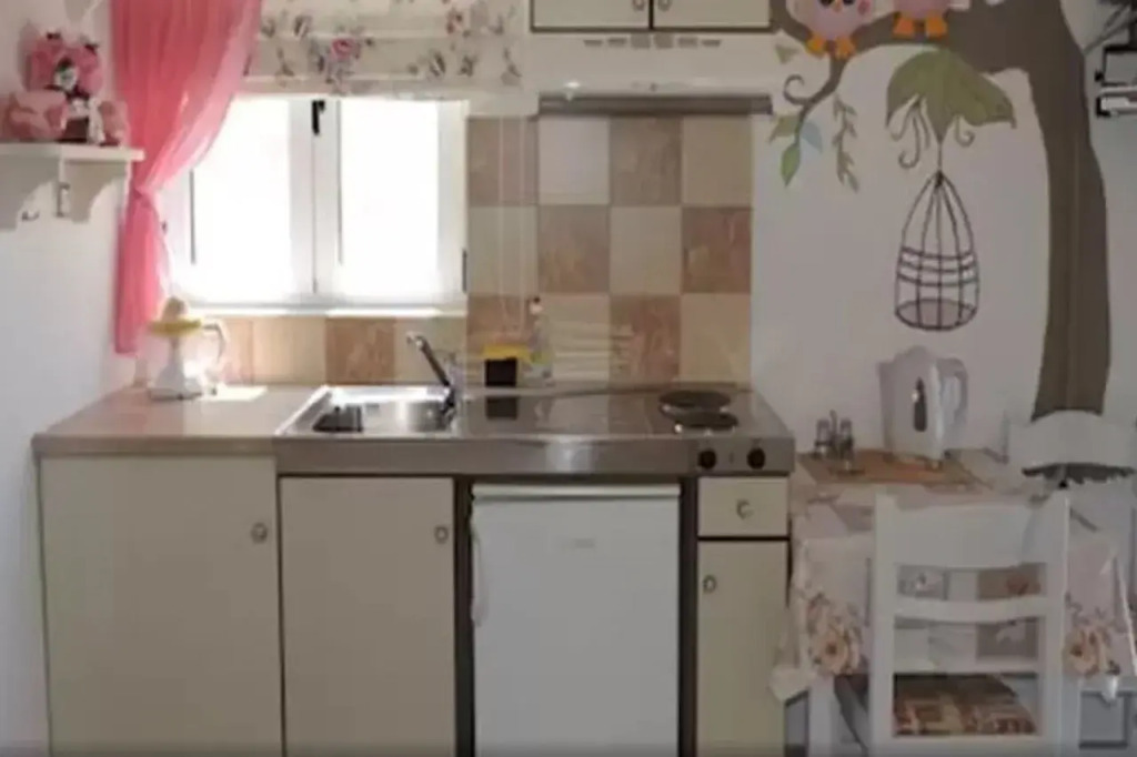 Nostalgia Apartments