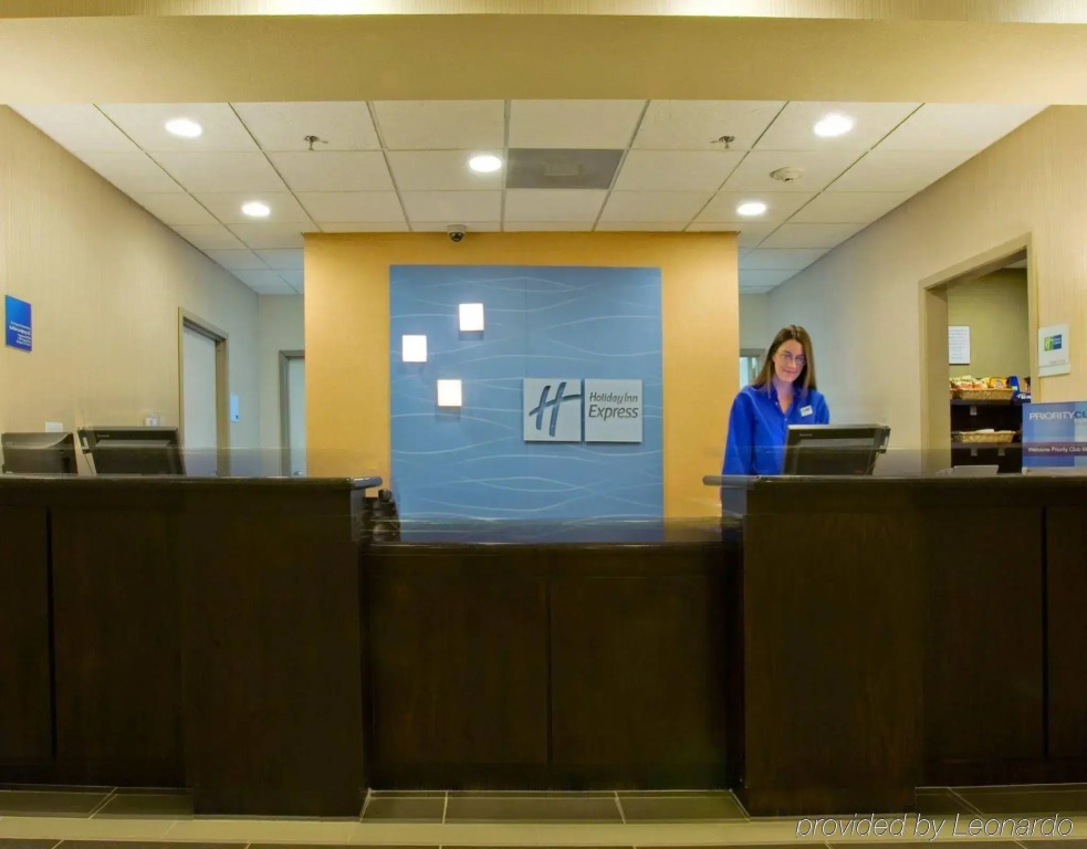 Holiday Inn Express Hotel & Suites Shamrock North by IHG