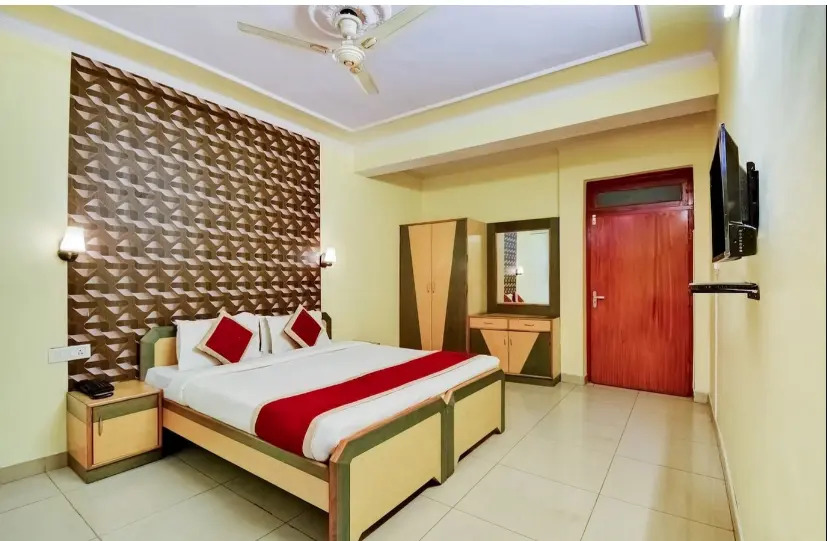 OYO 22110 Hotel Karni Palace