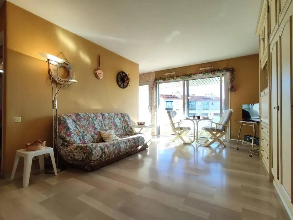 Appartement Antibes, 1 pièce, 3 personnes - FR-1-252-153