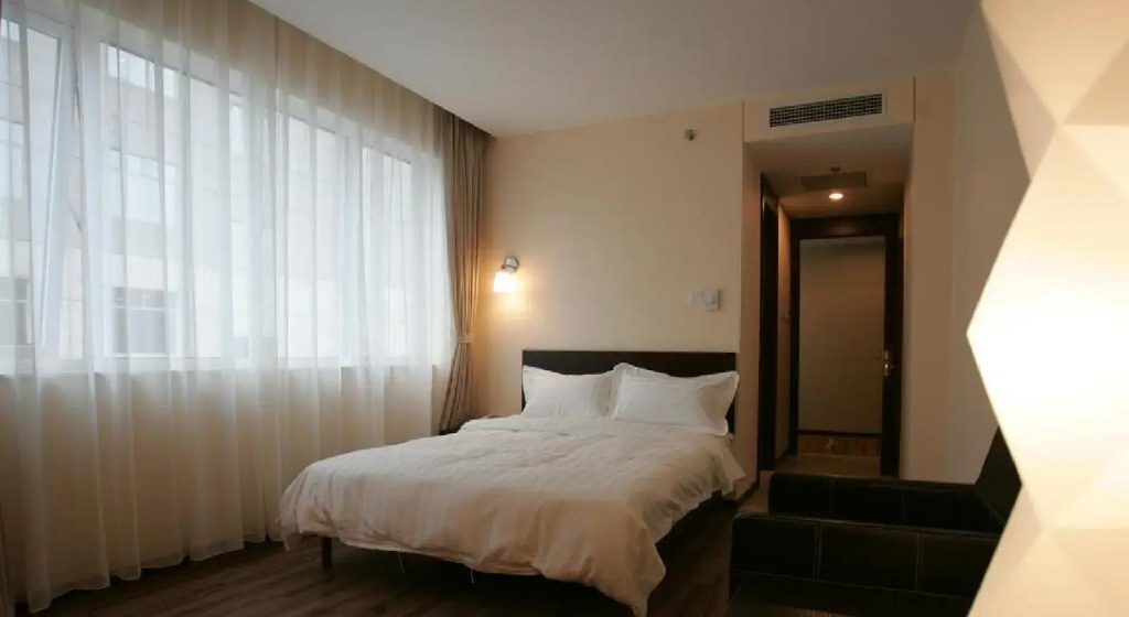 Sunjoy Hotel