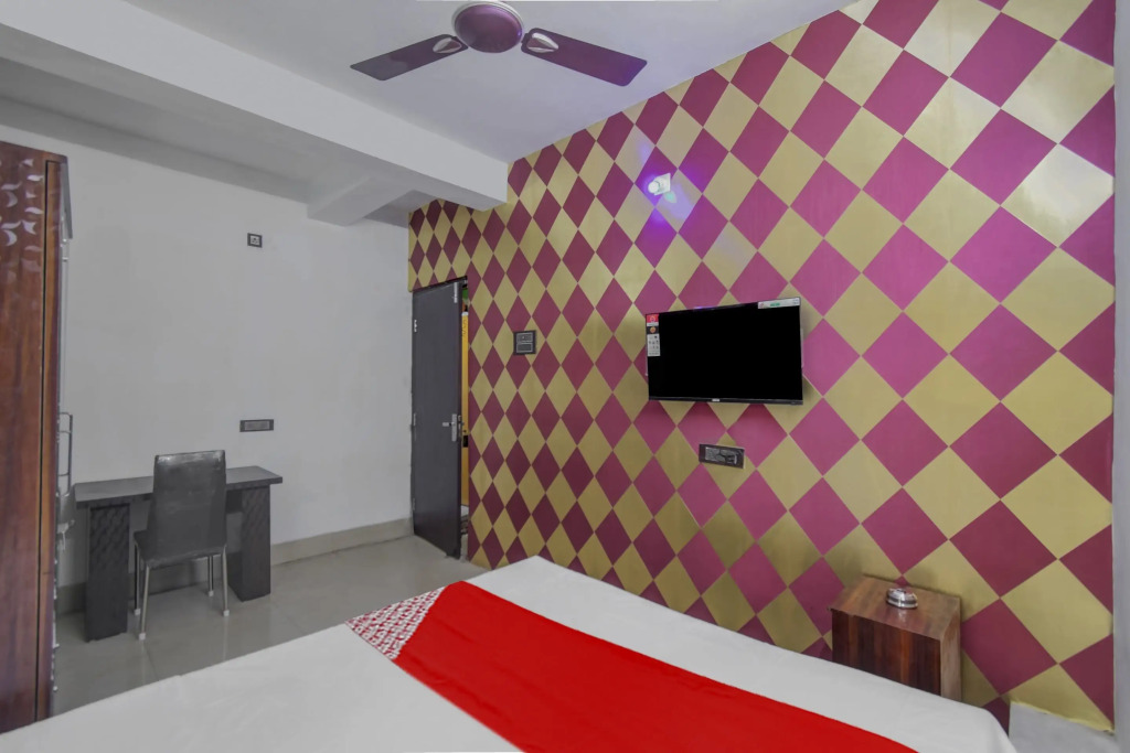 Hotel O ALISHA LODGE