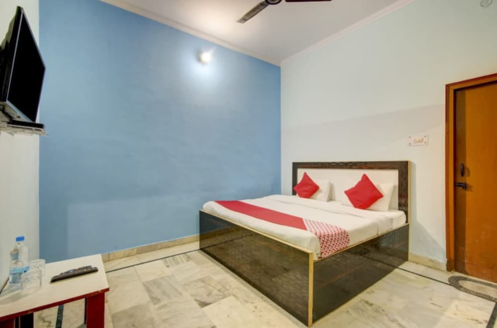 Hotel Moonlight meerut