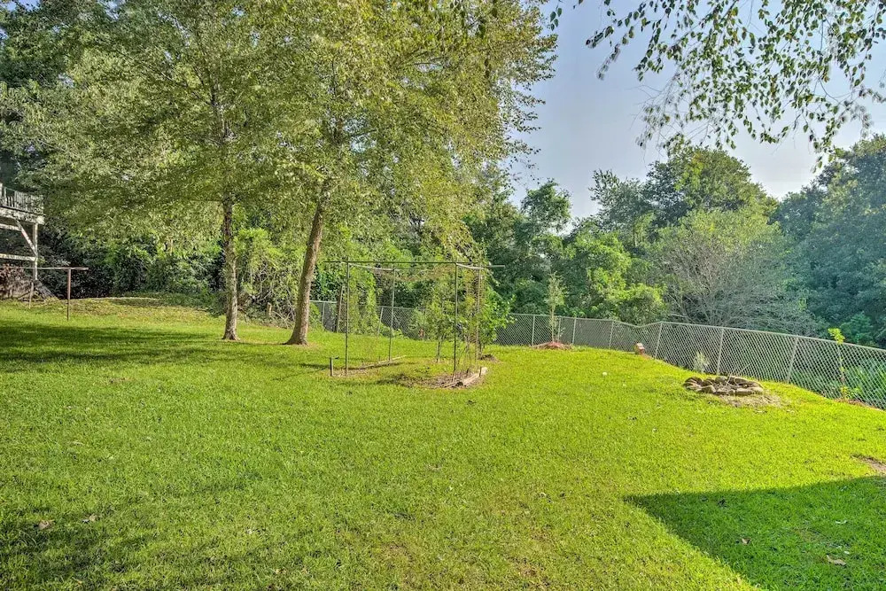 Pet-friendly Natchez Home: Walk to Downtown!