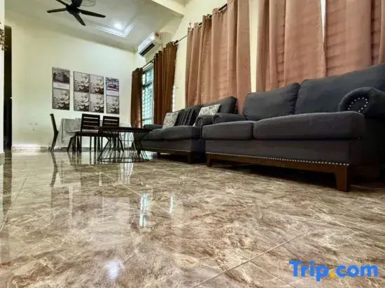 Homestay Selesa KPB Guest House