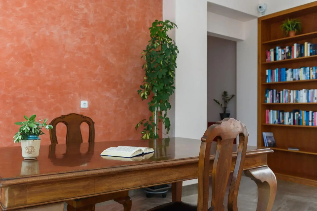 Glaros Hotel