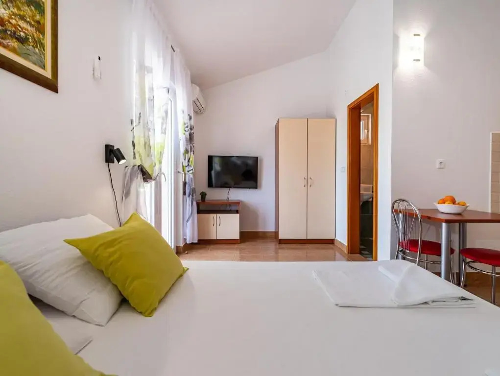 Apartments Prkačin
