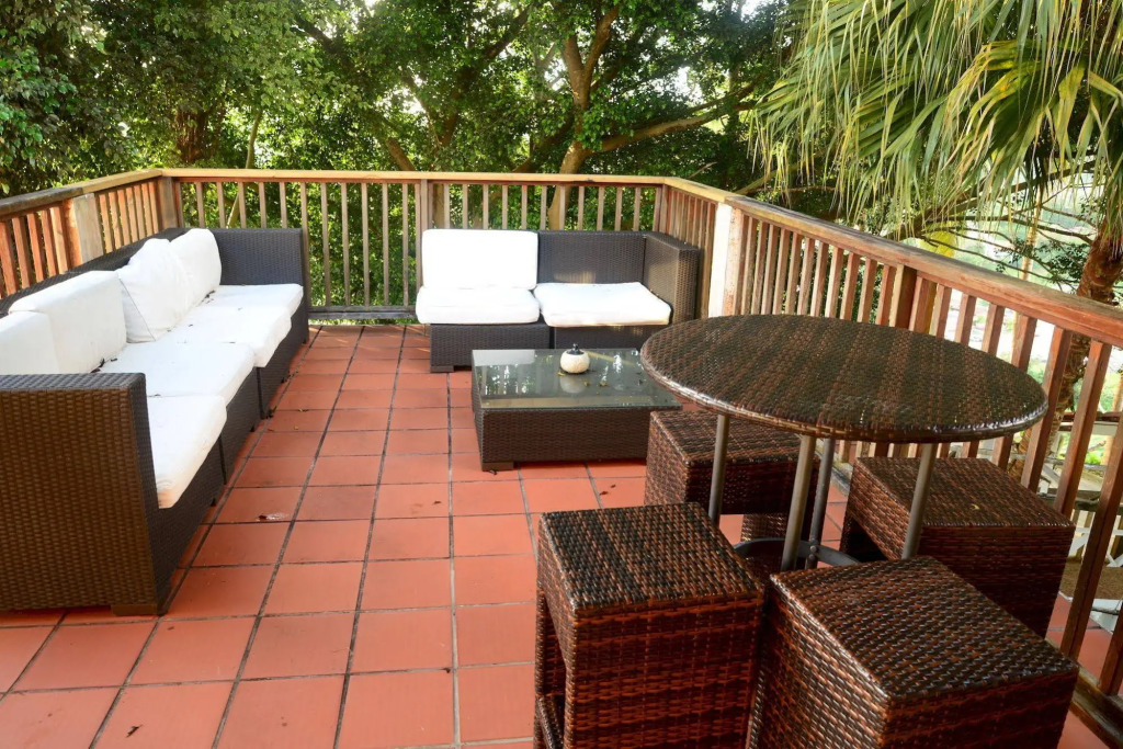 Mountain Lodge Suites