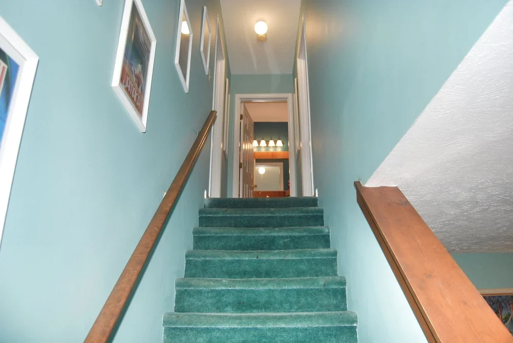 902 Tiffany Lane 3 Bedrooms 2 Bathrooms Home