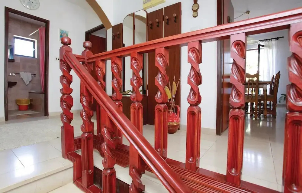 Stunning Home in Korcula With Wifi and 6 Bedrooms