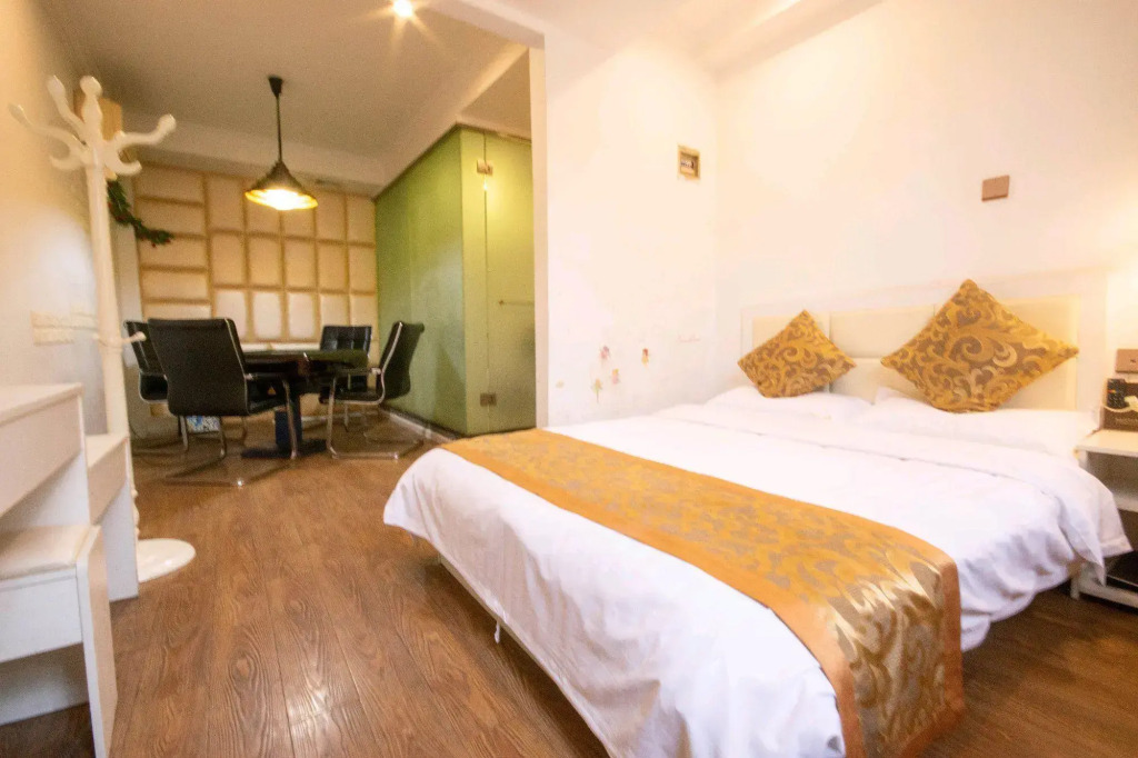 Moshang Huakai Liyi Hotel (Wuhu Limin Middle Road Branch)