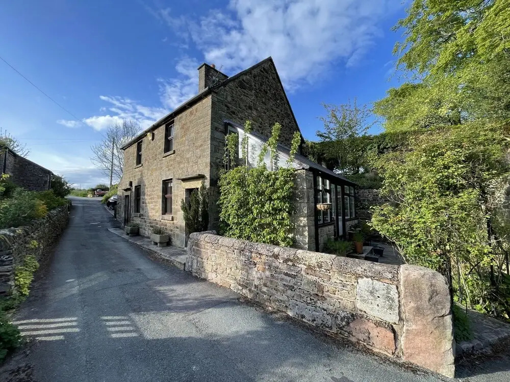3 Bedroom Cottage in Peak District