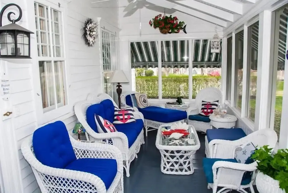 Harbor Knoll Bed and Breakfast