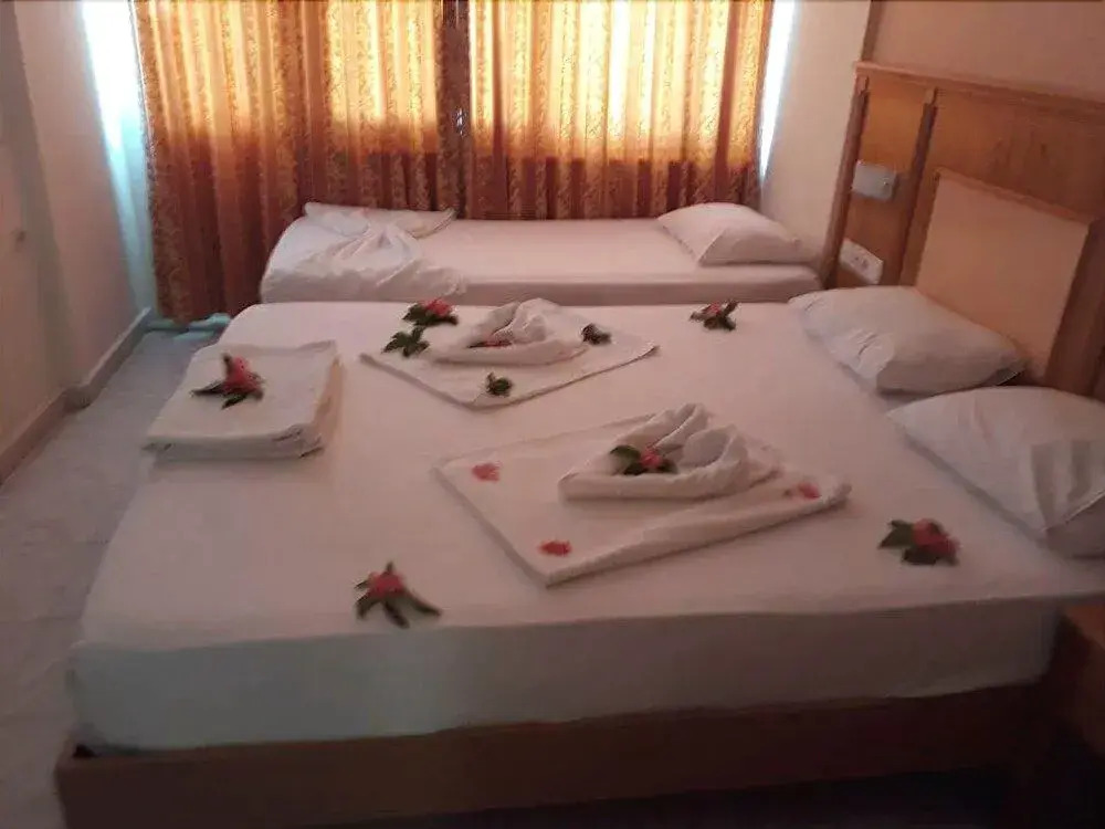 Side Center Hotel