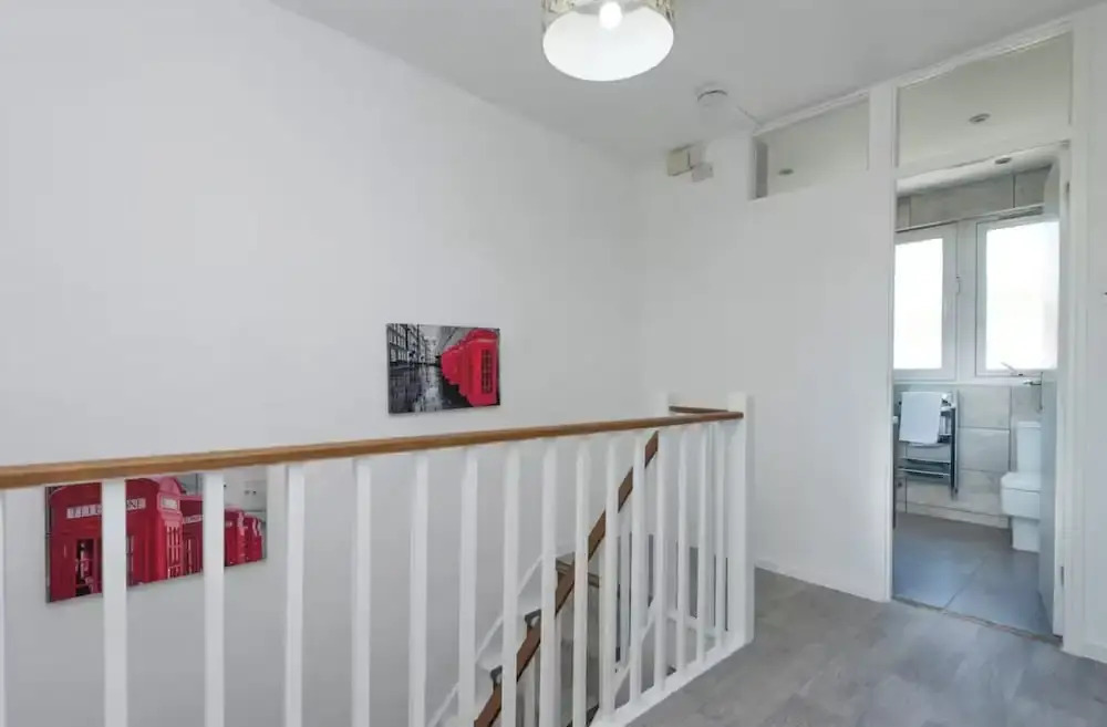 London Apartment With 3 Bedrooms