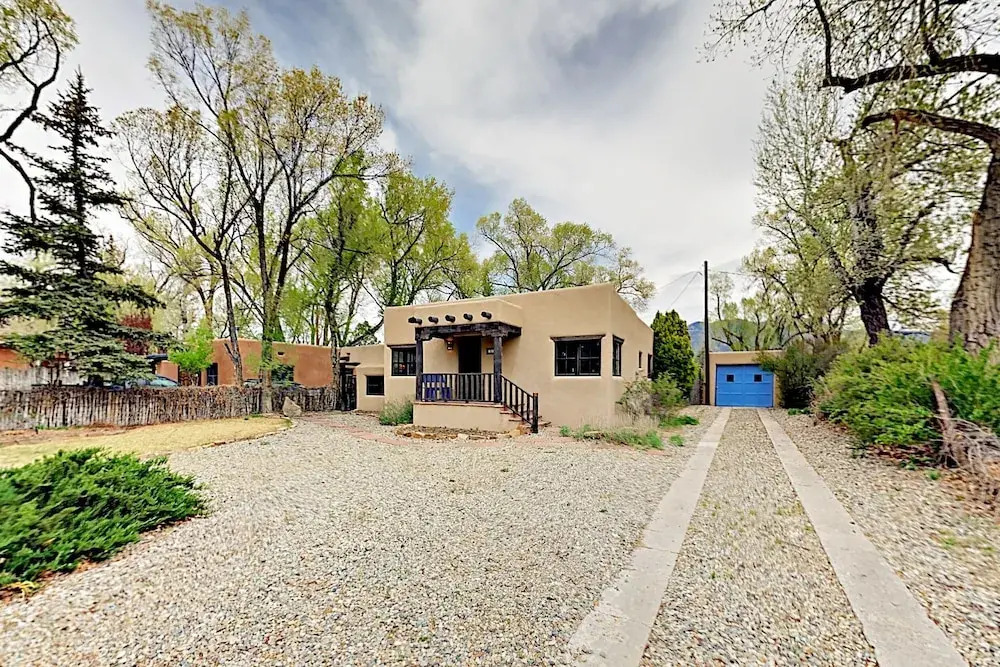 211 Beimer St Home 3 Bedrooms 2 Bathrooms Home
