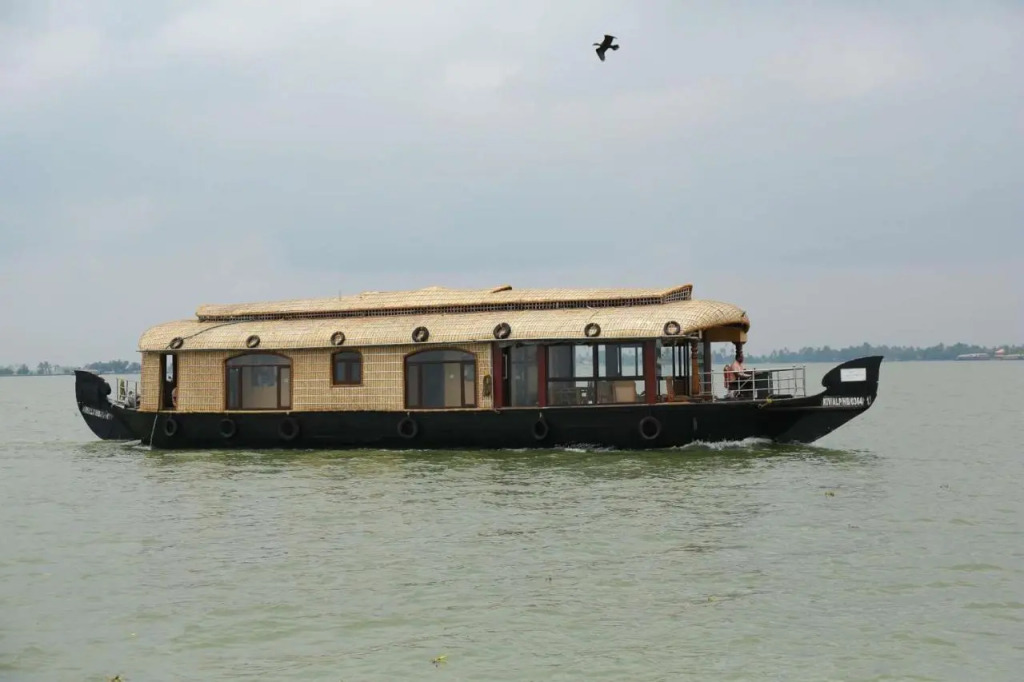 Southern Panorama Houseboats