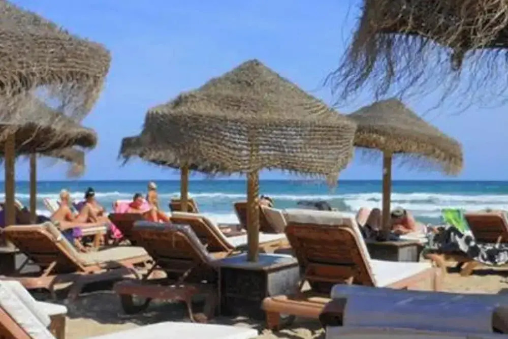 3-Bed Villa Sleeps 8 with Private Pool