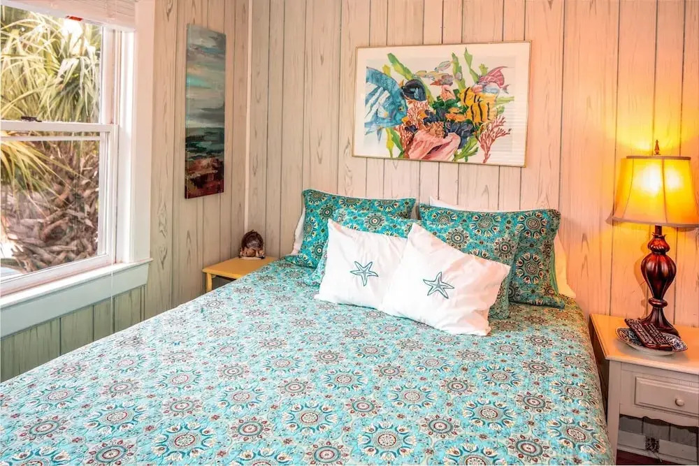 CScape - 2 Br Home