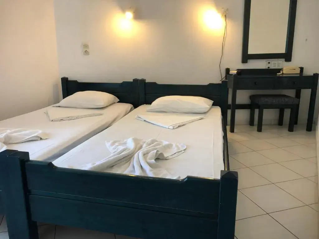 Apartment for 4 Near the Beach