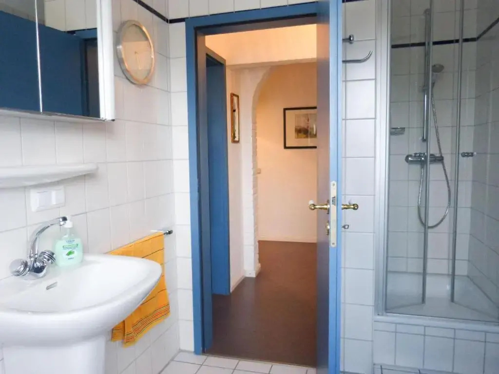 Ferienwohnung *Reetblick*