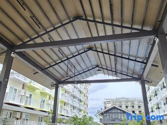 Easy Access Cozy Condo | Near Mactan Airport