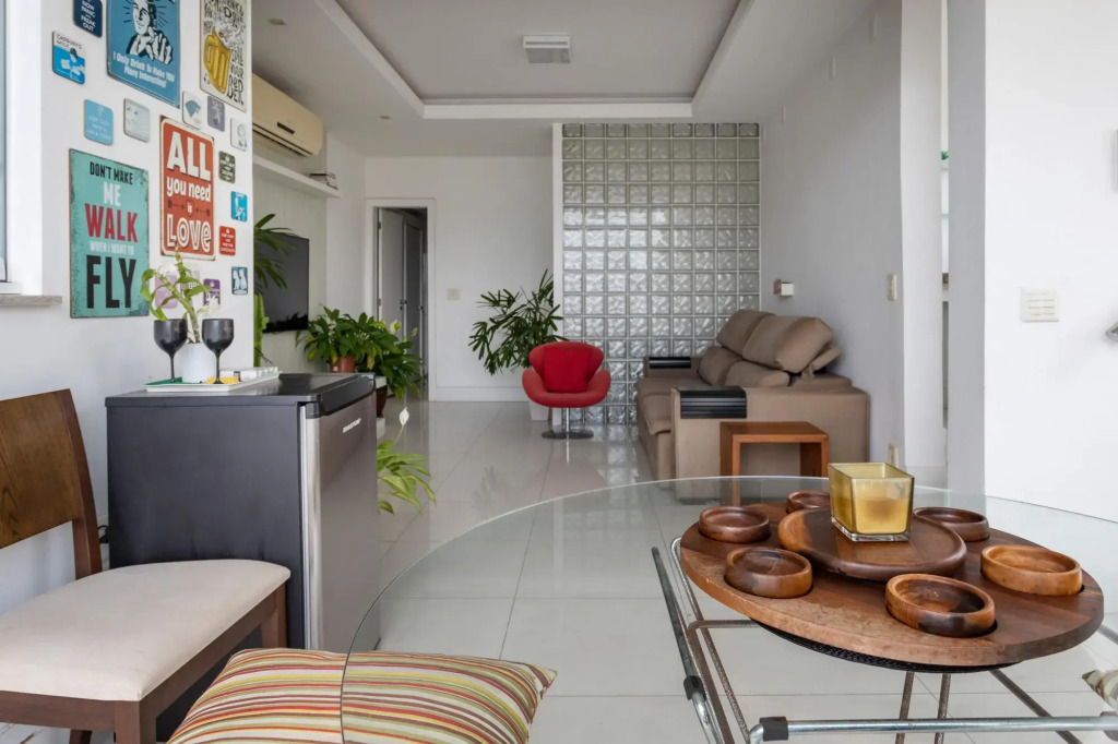 Pineapples LC2207 | Coverage in Barra da Tijuca