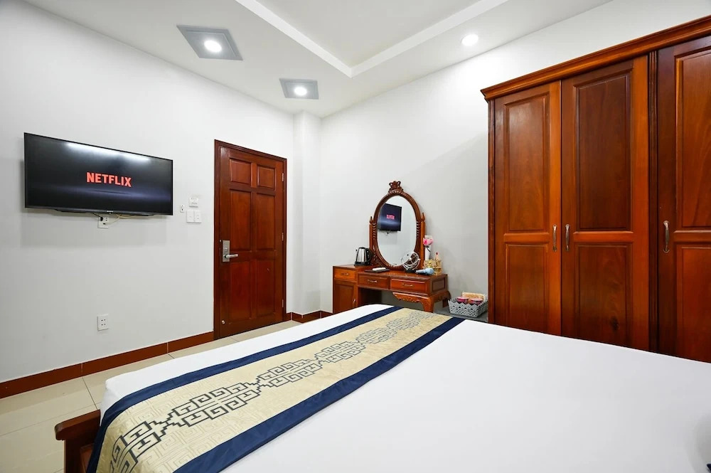 Sky Star Hotel Go Vap