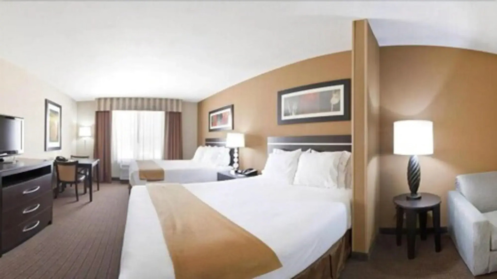 Holiday Inn Express Hotel & Suites LAMAR by IHG