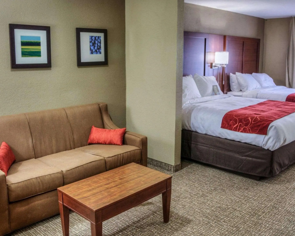 Comfort Suites Plymouth near US-30
