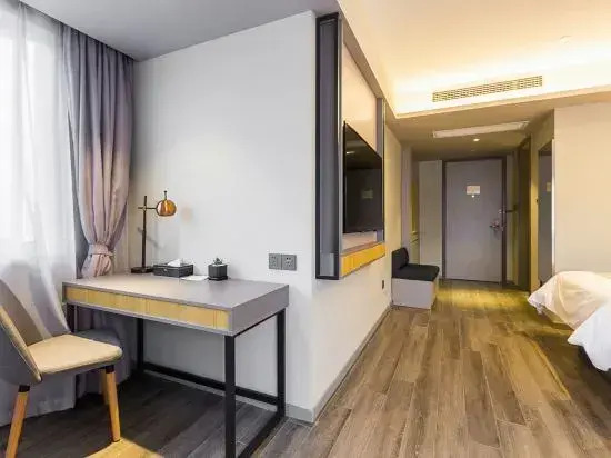 Homeinn Selected Hotel (Nanjing Provincial Women and Children's Hospital Longjiang Subway Station)