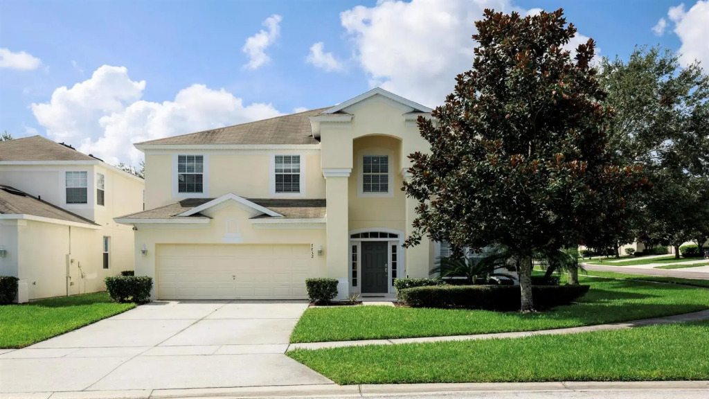 South Facing Pool Villa Near Disney