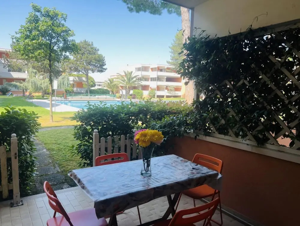 Studio With Direct Access to the Pool