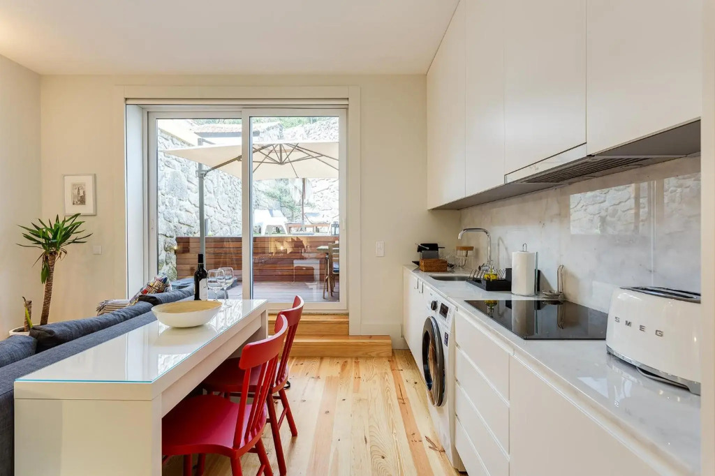 Pinheiro Terrace Downtown Apartment by DA'HOME