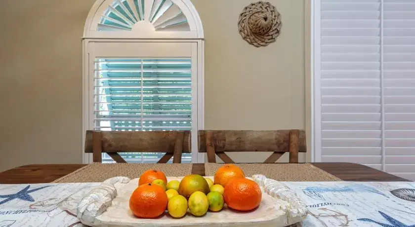 LaCasa on Mango