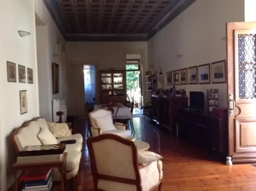 5-bed House With Garden in the City of Chios