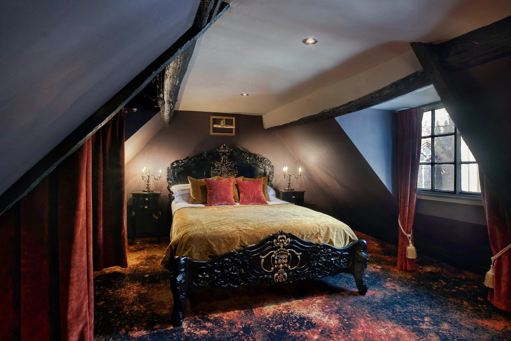 Guy Fawkes Inn