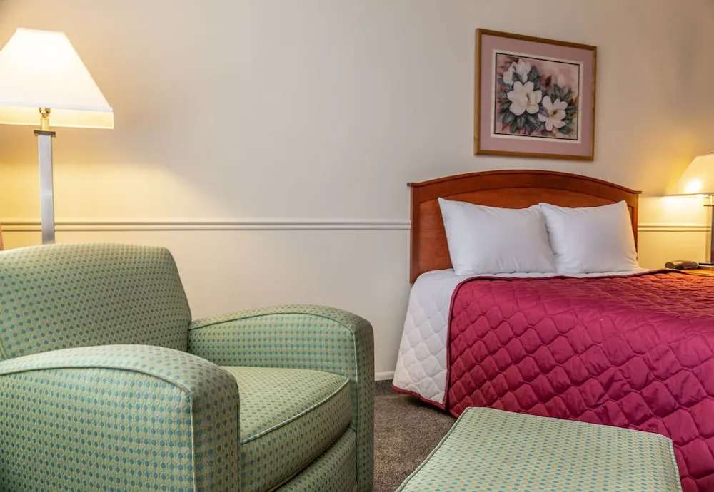 Country Village Motel