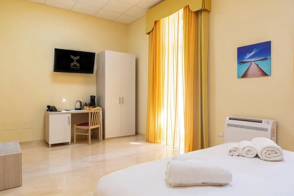 Syraka Hotel LR Collection