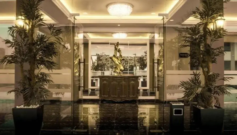 Raden Wijaya Hotel & Convention