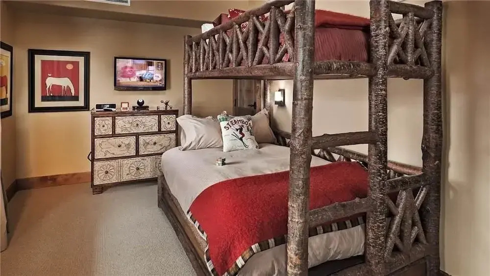 Snowline Ridge 307 4 BedroomCondo By Moving Mountains