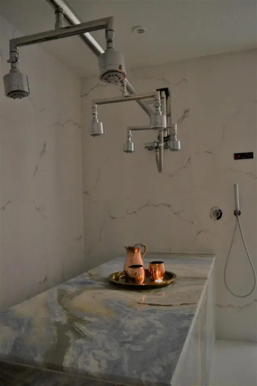 Alley Boutique Hotel and Spa