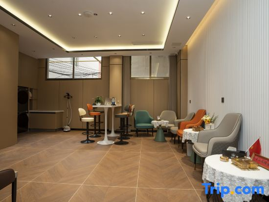 Home Inn Rui Bai · Cloud Hotel (Gushi County Phoenix Avenue)