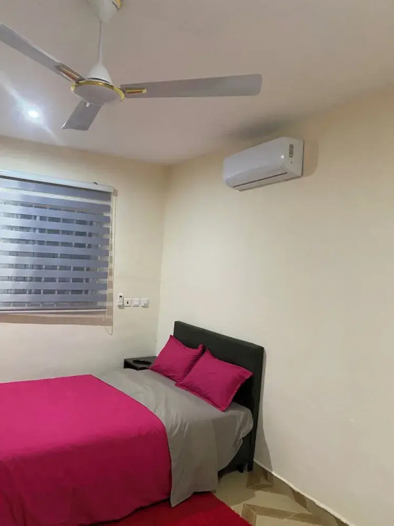 Louis Apartments