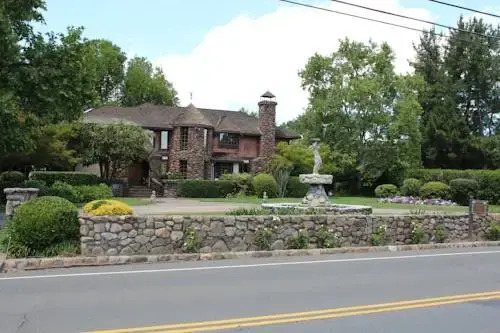 Zinfandel Inn