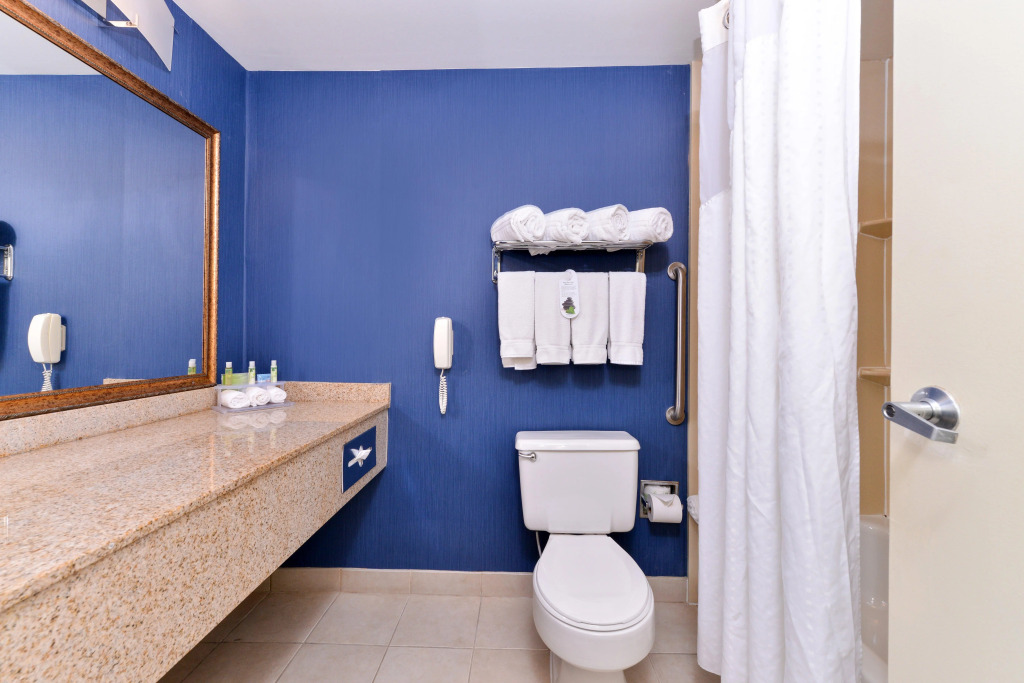 Holiday Inn Express Worcester