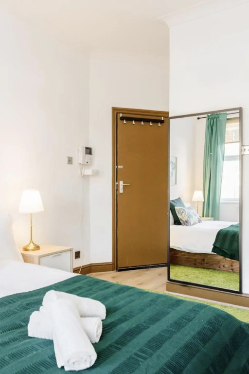 Ryam Suites