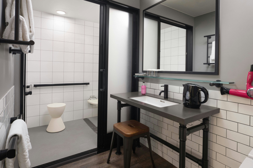 MOXY Tokyo Kinshicho